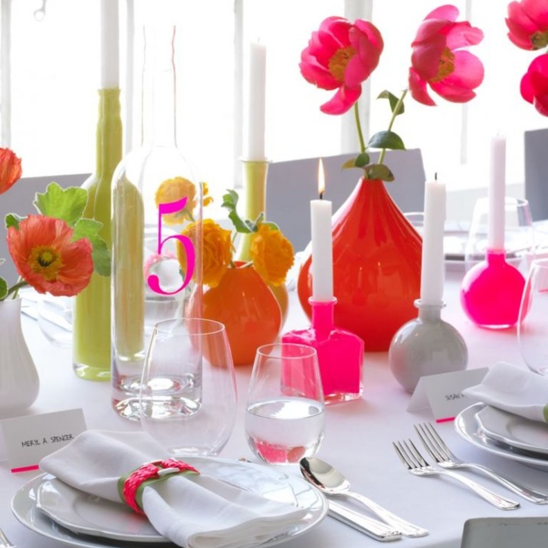 ديكور مائدة طعام رائع بلمسات عصرية مميزة بمناسبة العام الجديد