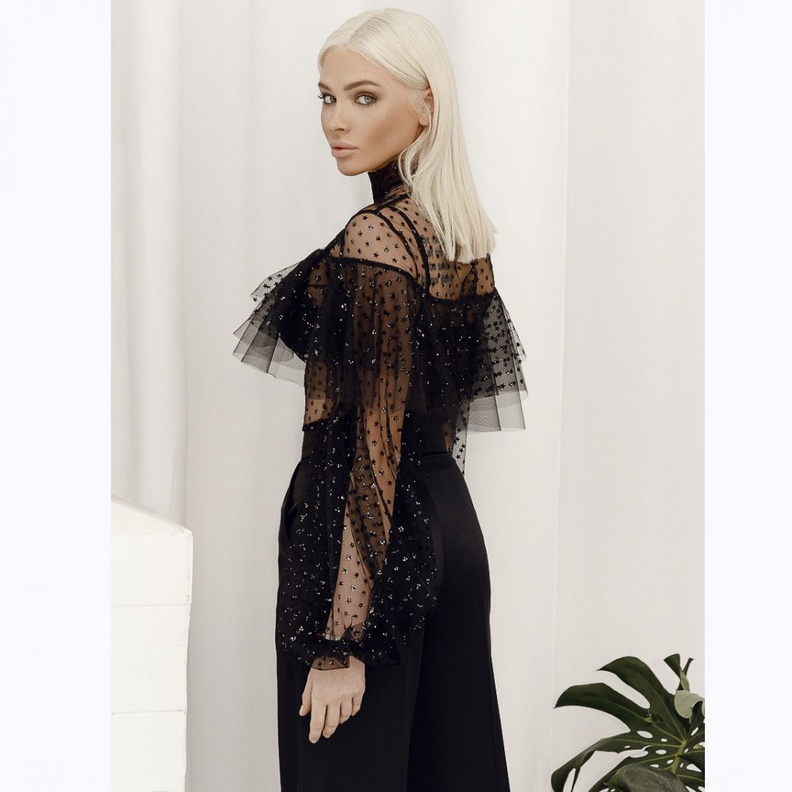  Saint Laurent توب ذهبية للسهرة من