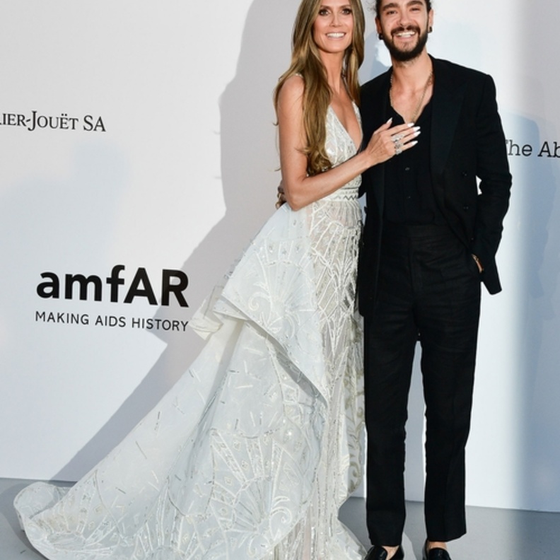 هايدي وتوم يتجولات بالبايكر جاكيت والملابس الرياضية