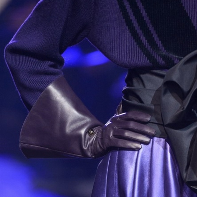 أجمل قفازات بيضاء لسفراتك الى المناطق الباردة من Sportmax