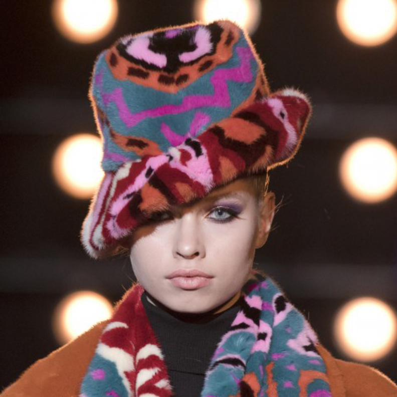 موضة قبعة البيريه التي تغطي الجبين من ‏Zadig & Voltaire