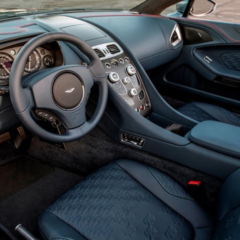 التصميم الداخلي للسيارة