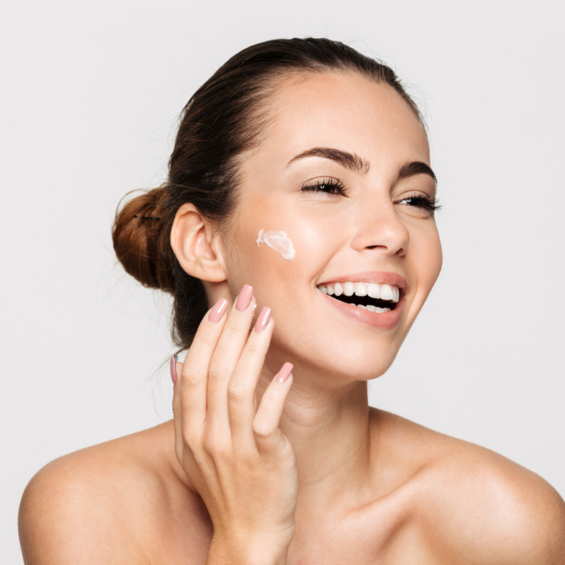 لا تنسي أن تضعي واقي الشمس قبل الخروج