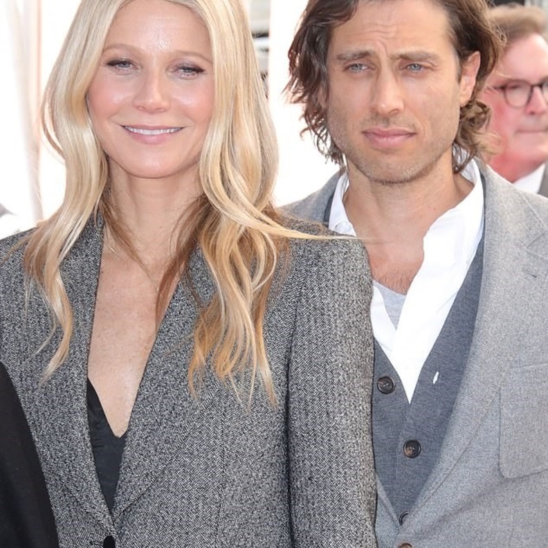 جوينيث بالترو وبراد فالتشوك