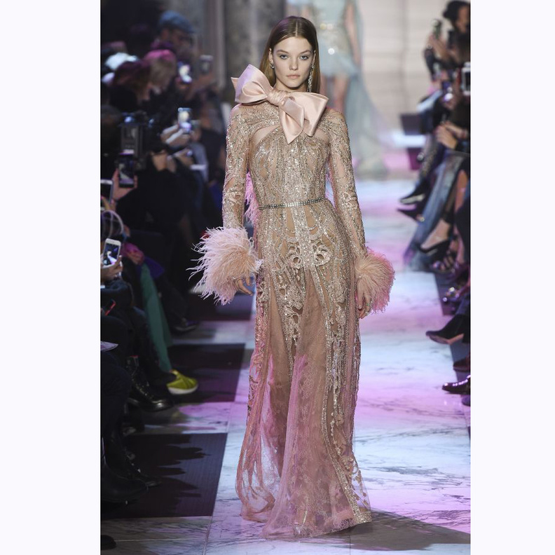 فساتين خطوبة ذهبية