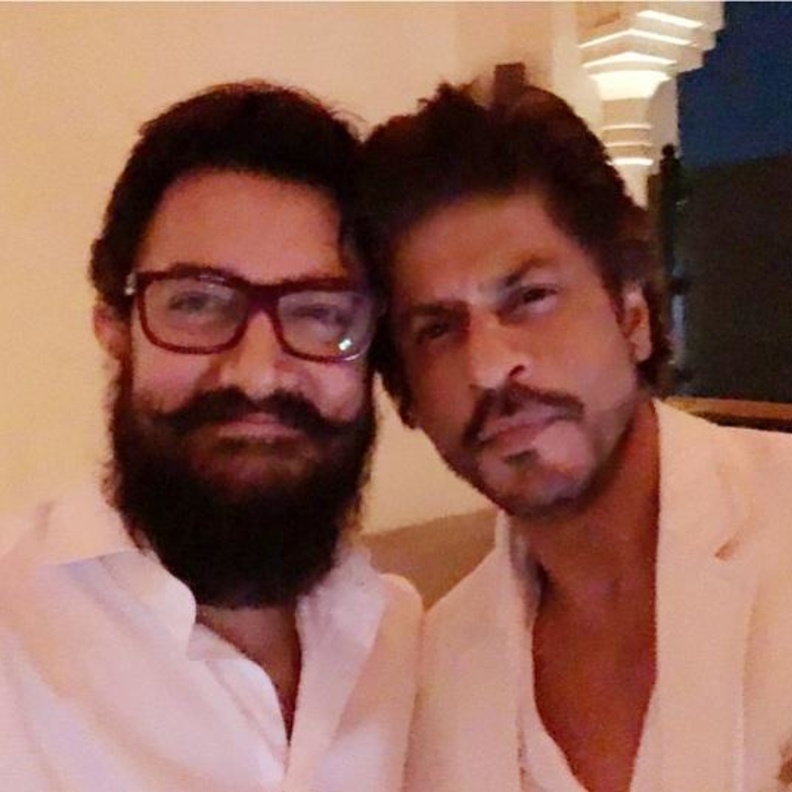 شاروخان يشكر عامر خان