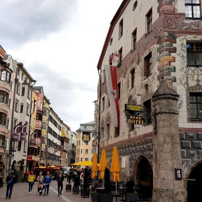 البلدة القديمة Old Town 