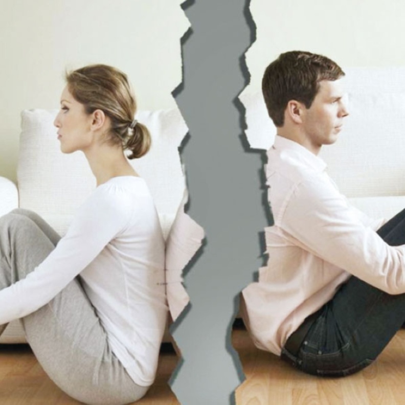 سبب حدوث الإنفصال العاطفي بين الزوجين