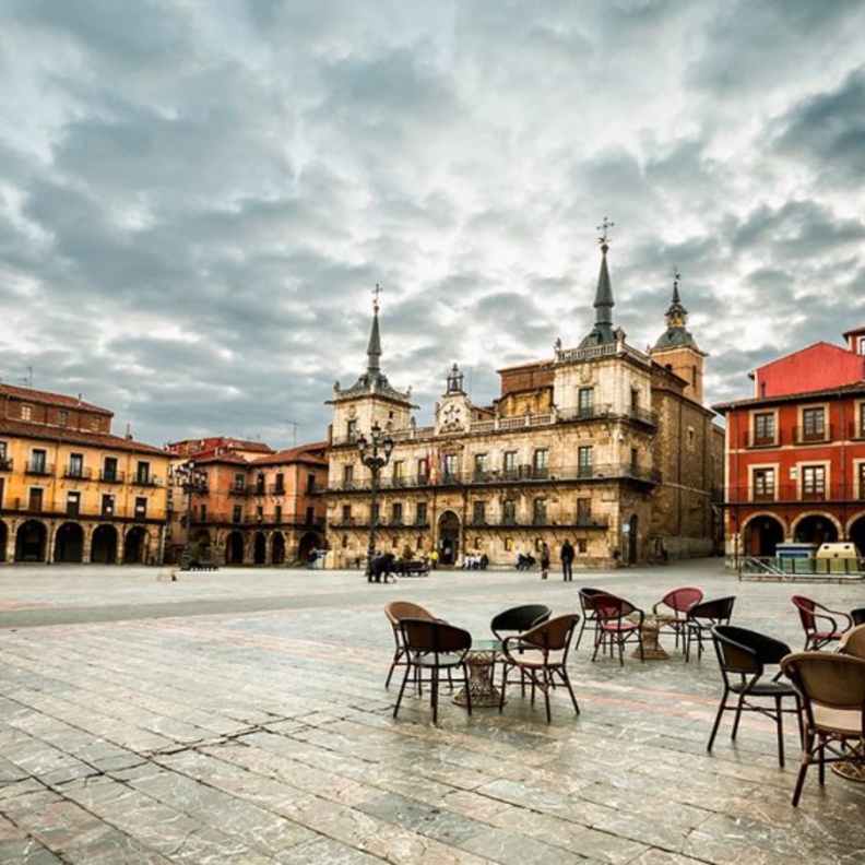  البلدة القديمة