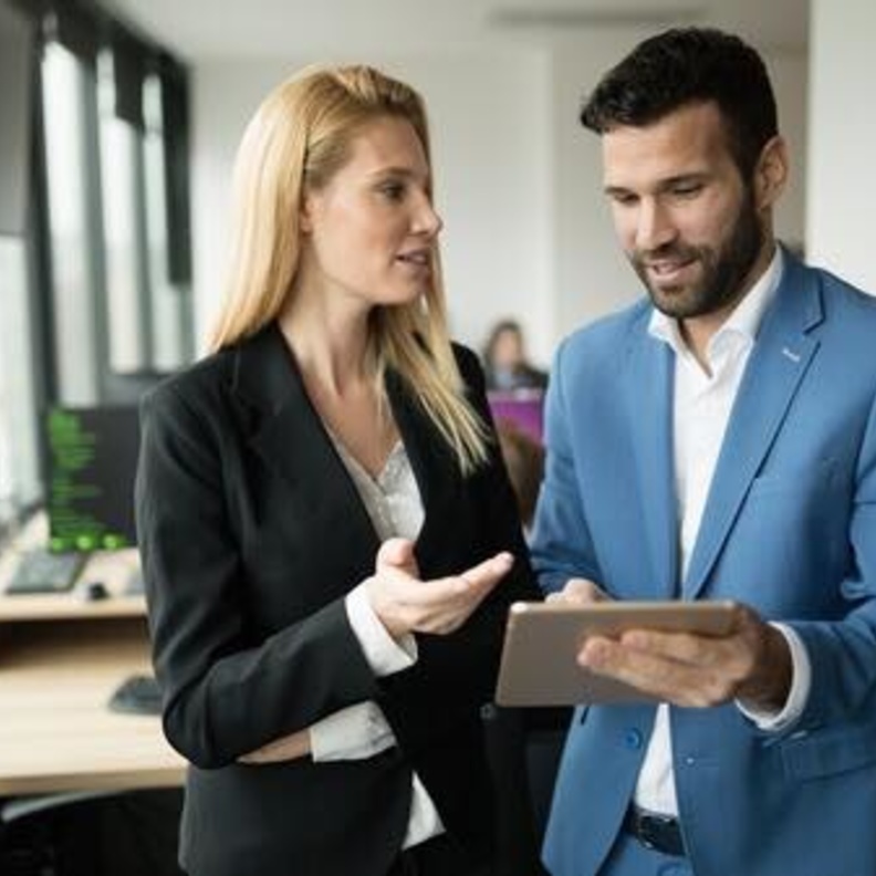 إيجابيات وسلبيات عمل الزوجين في نفس مكان العمل