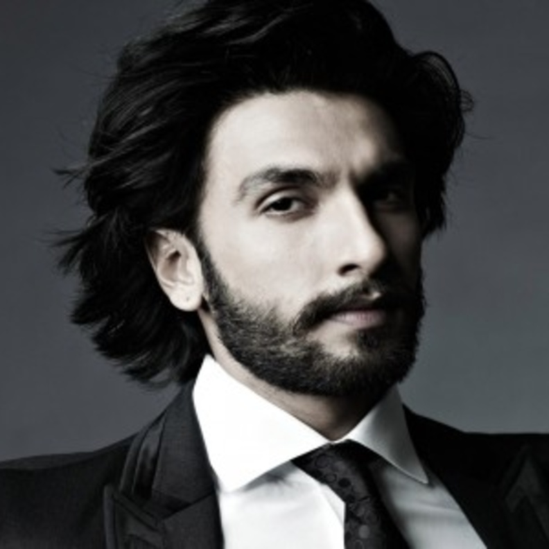 رانفير سينغ يبدي إعجابه بمهنية وأعمال عليا بهات