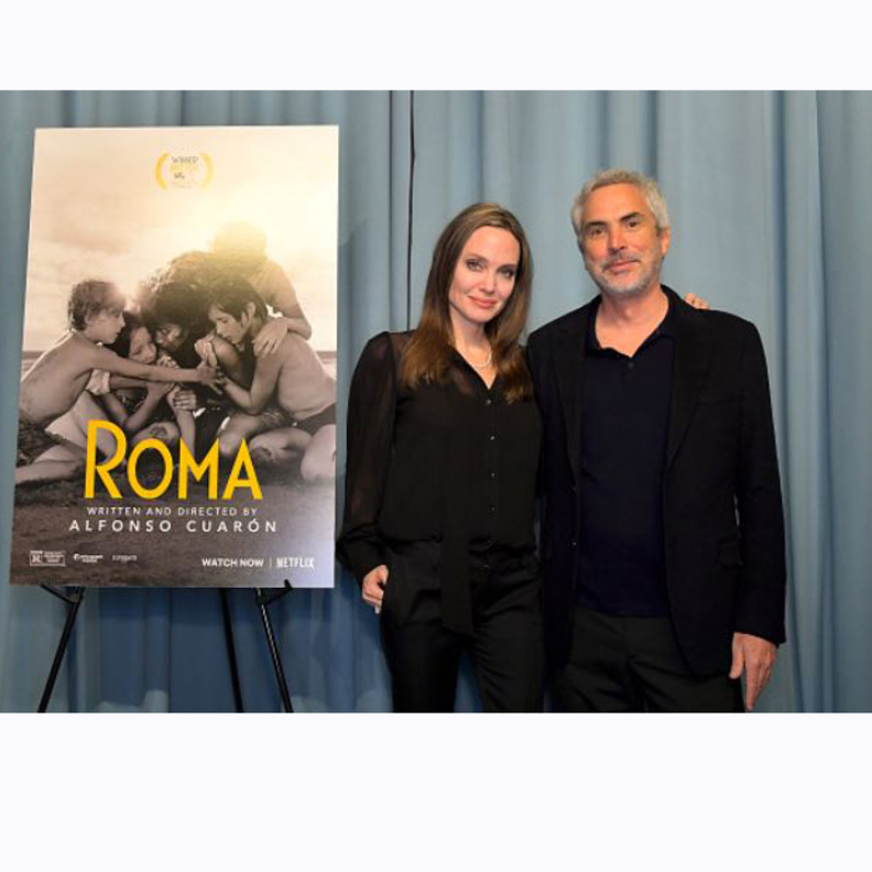 توتر العلاقة بين برادلي كوبروأيرينا شايك بسبب تردده في الزواج منها