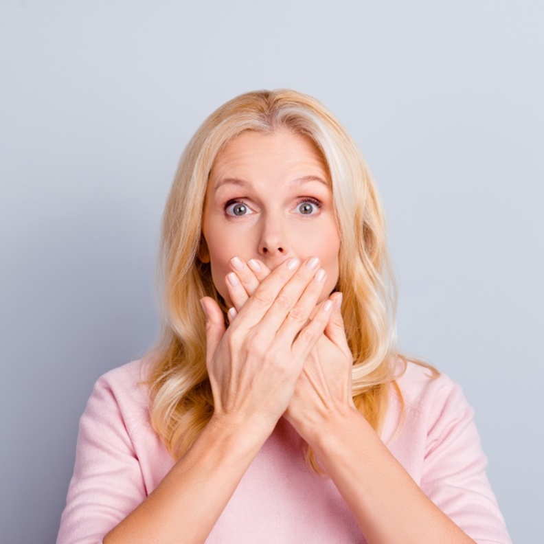 اهم الأسباب التي تؤدي الى حموضة الفم وطرق التخلص منها