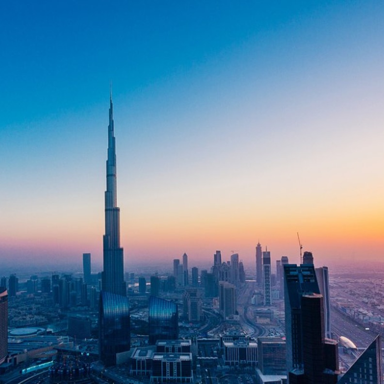 الأرصاد الإماراتية تحذر من ارتفاع درجات الحرارة اليوم الأحد