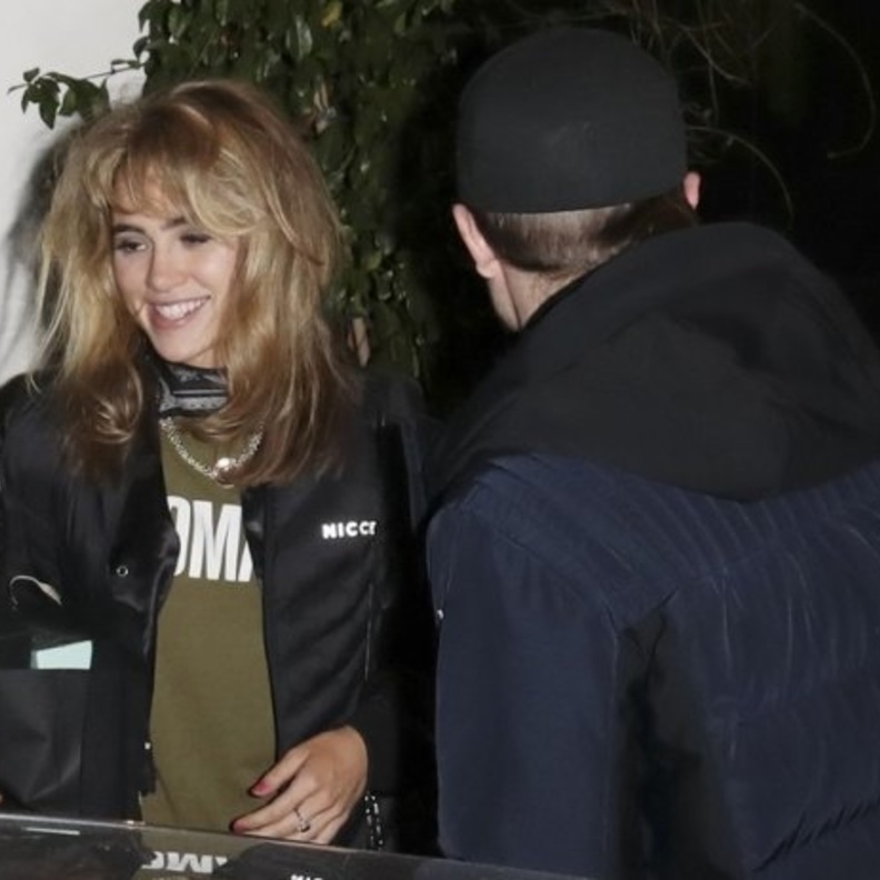 روبرت باتينسون وسوكي ووترهاوس