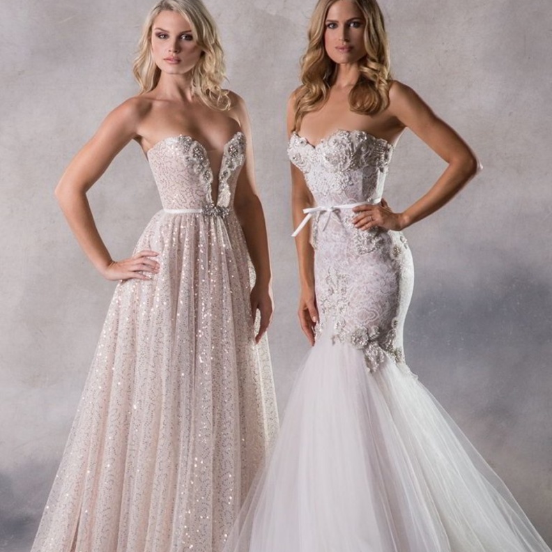 فساتين مع فيونكات