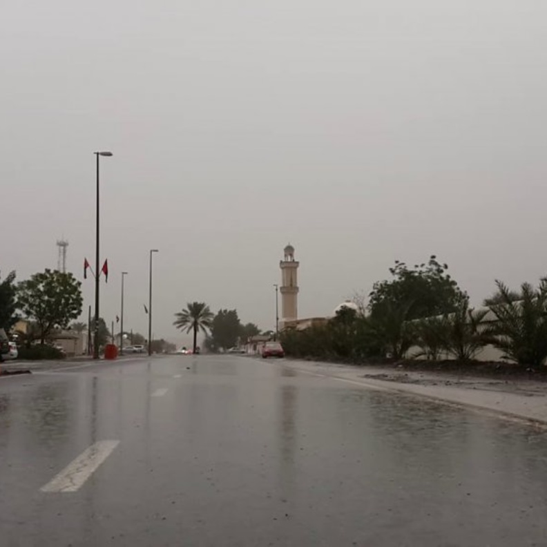 الأرصاد الإماراتية تحذر من الأمطار على شمال البلاد