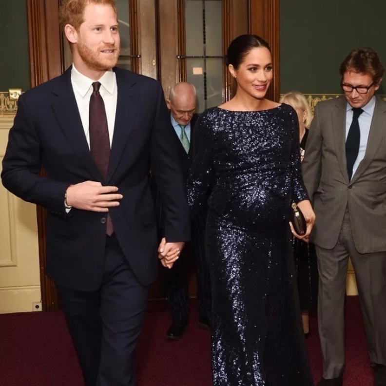 الأمير هاري وميغان ماركل في سهرة مميزة لحضور سيرك دو سوليه أمس 