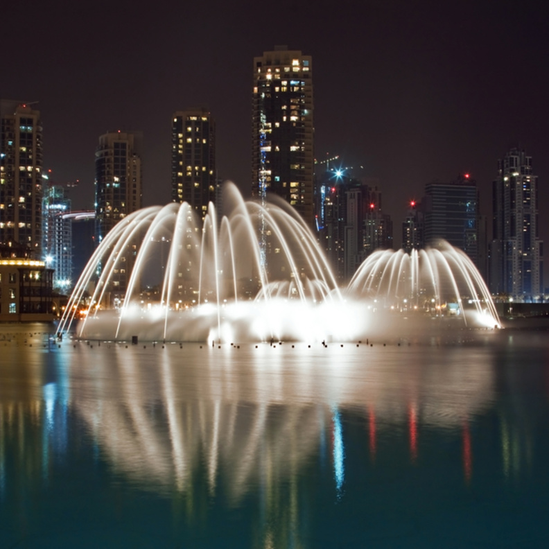 نافورة دبي 