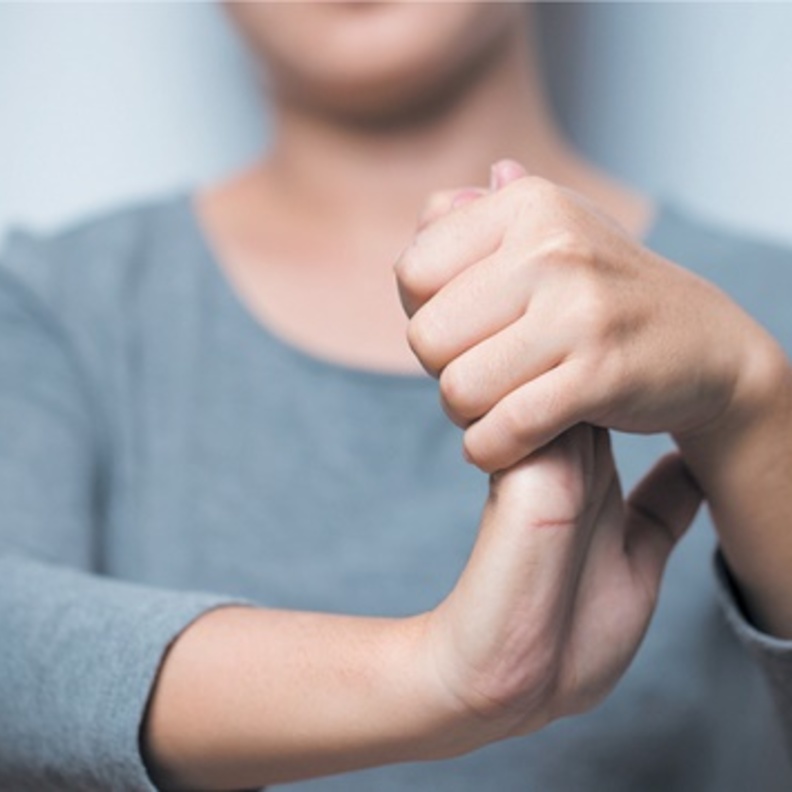 التهاب النخاع و العصب البصري و التصلب تسبب خدر الأطراف