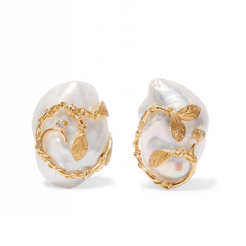 أقراط من Of Rare Origin