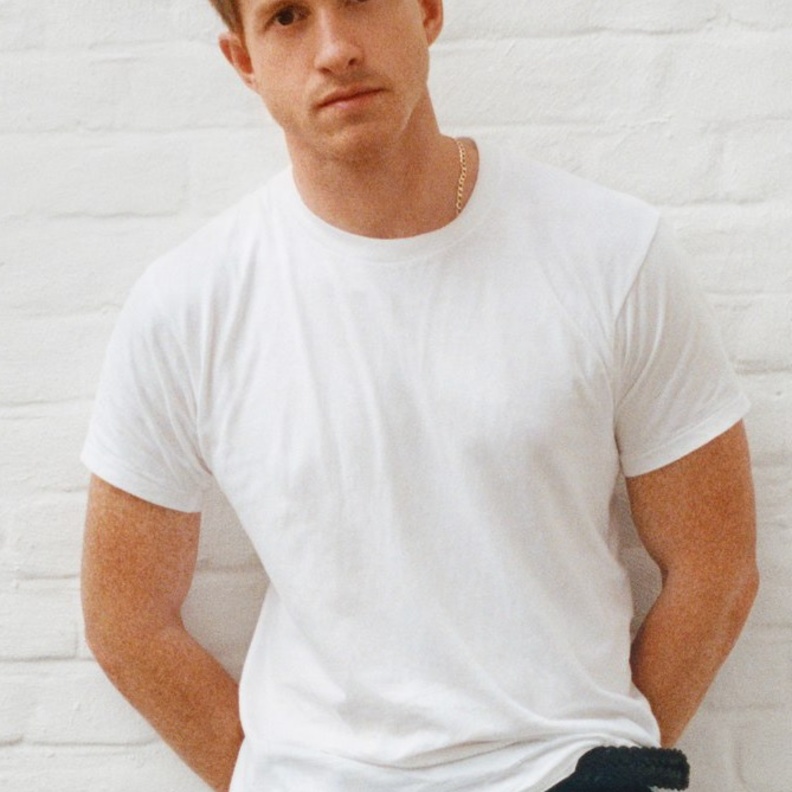  المدير الإبداعي الجديد لدار Bottega Veneta دانيال لي