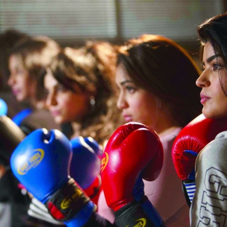 احدى مشاهد مسلسل بنات الملاكمة