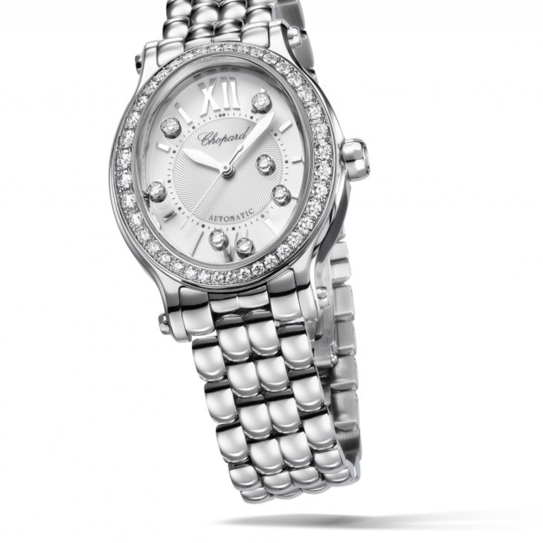 شوبارد تعيد إحياء أول سوار لساعتها الرمزية 