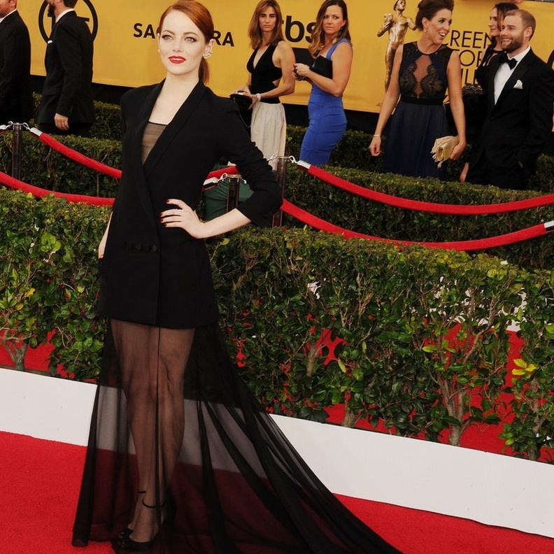 Tilda Swinton تألقت بالأبيض عام 2012 بتصميم Lanvin