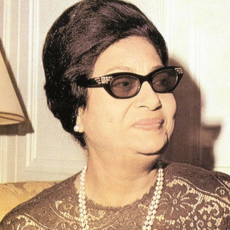 ام كلثوم تعود بتقنية  الهولوغرام لتغني  في مهرجان طنطورة