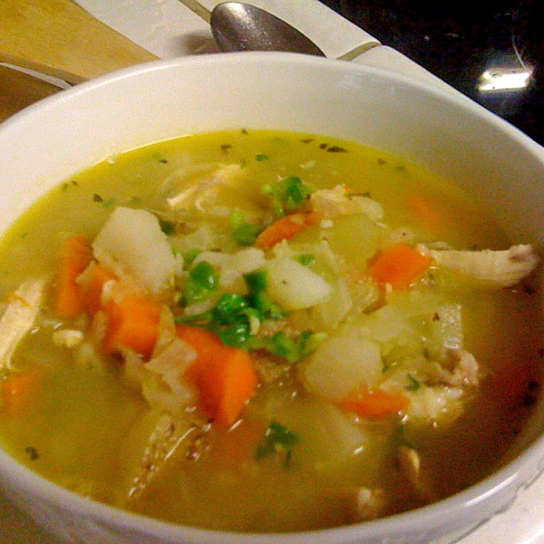 حساء الدجاج يعزز مناعة الجسم