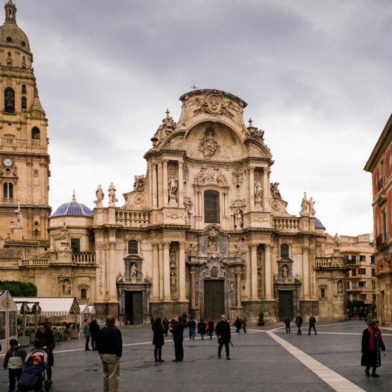 أشهر المعالم المعمارية في مدينة مرسيا وواحدة من الكنوز المعمارية التاريخية التي تمثل الحقبة الباروكية