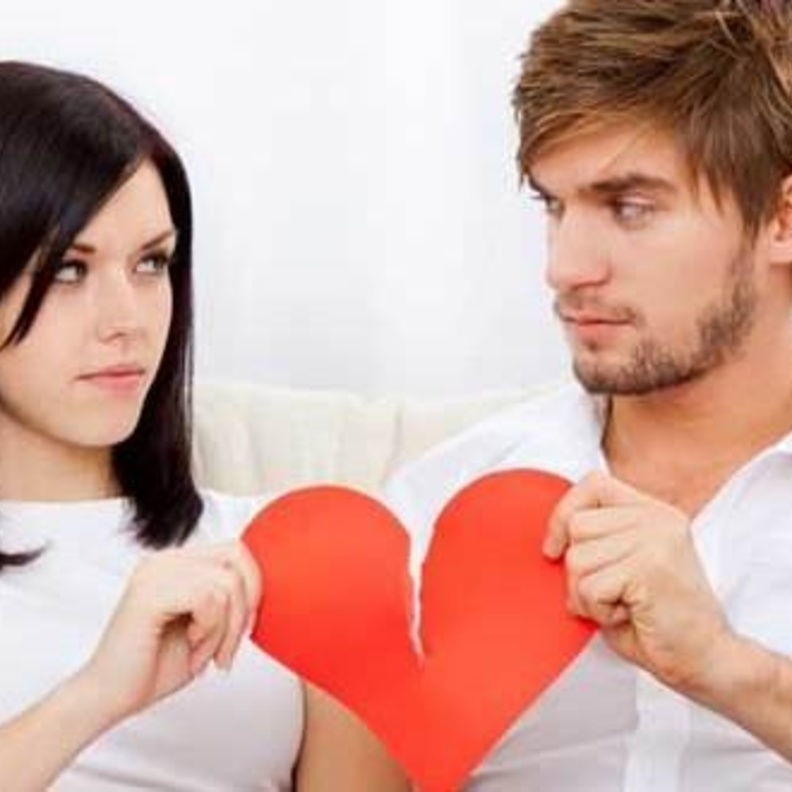 ما هي الأخطاء التي تفسد علاقة الزوجة بزوجها للأبد؟ 