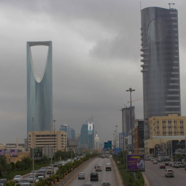 خبير الأرصاد "الحصيني" يحذر من انخفاض الحرارة 7 درجات بالسعودية