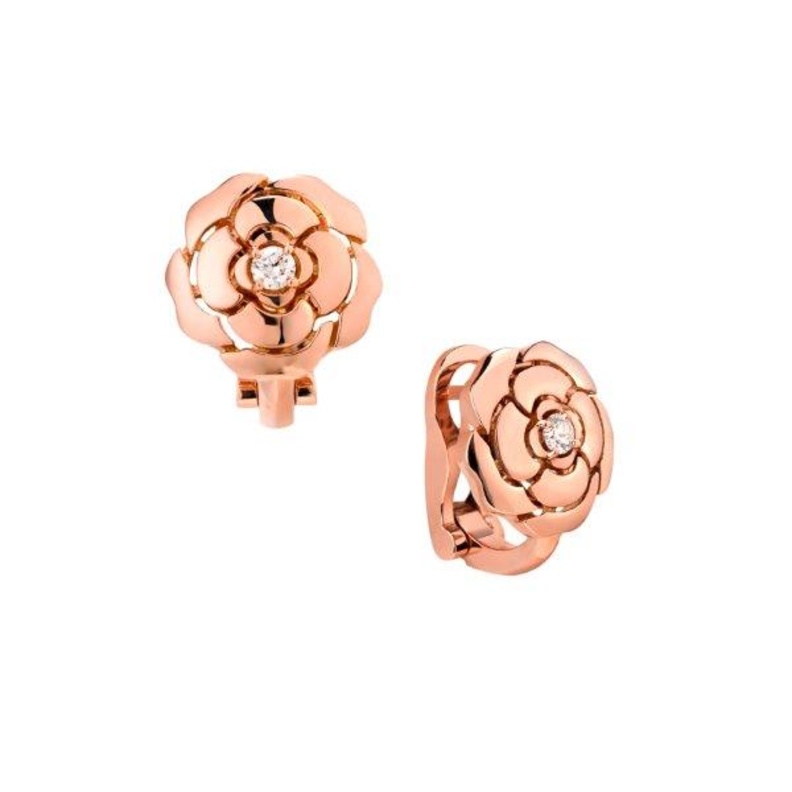 أقراط Extrait de Camelia 