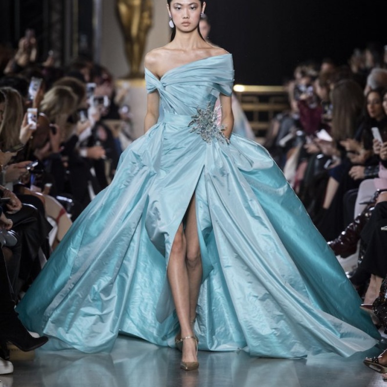 فستان ازرق من جورج شقرا