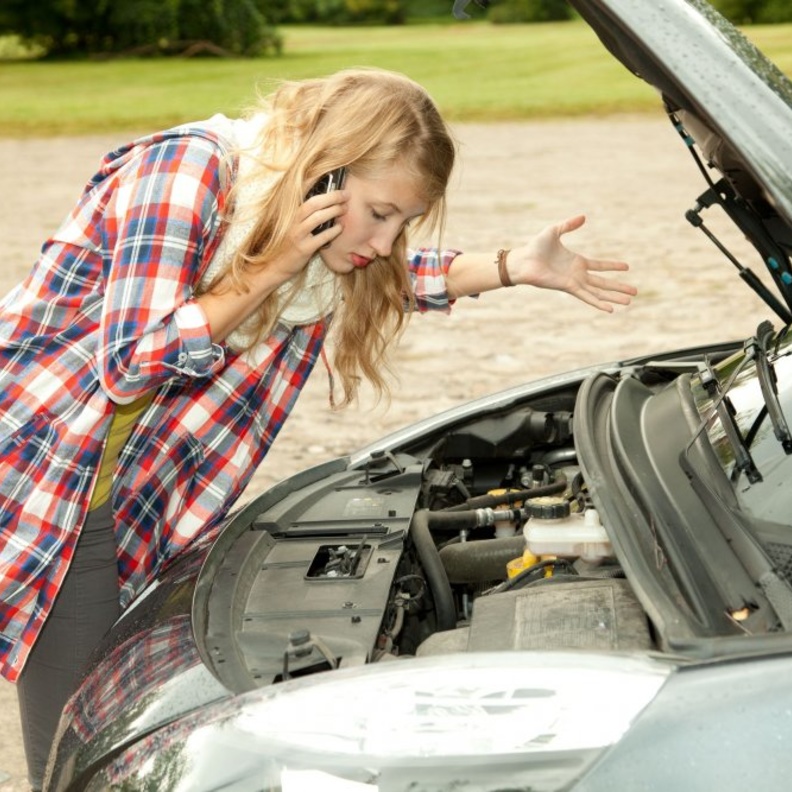 أسباب تجعل محرك السيارة يتوقف عن العمل بشكل مفاجئ