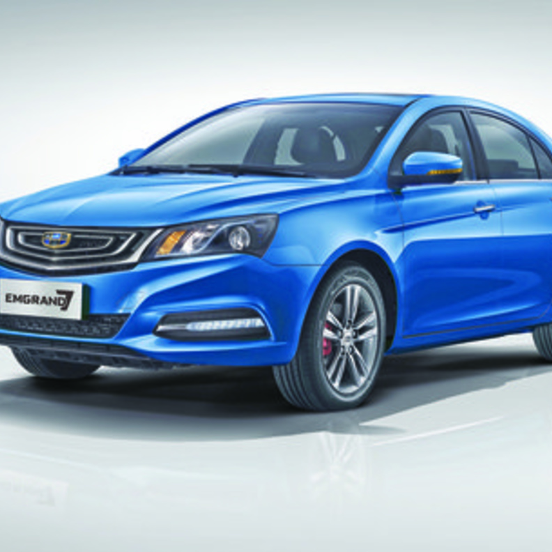 كماليات في سيارة جيلي ايمجراند 7