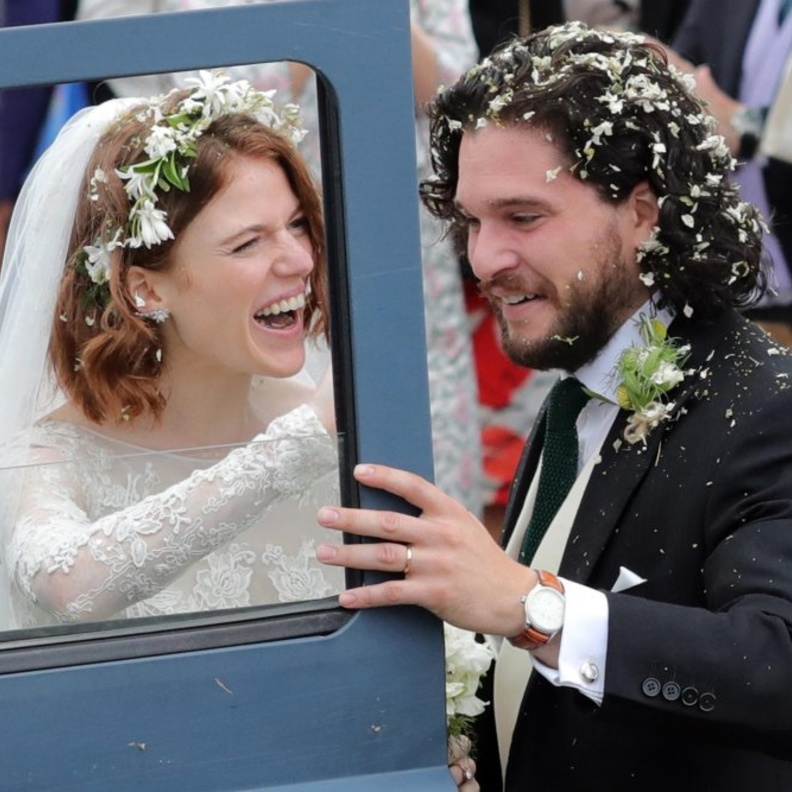 كيت هارينجتون و روز ليزلي