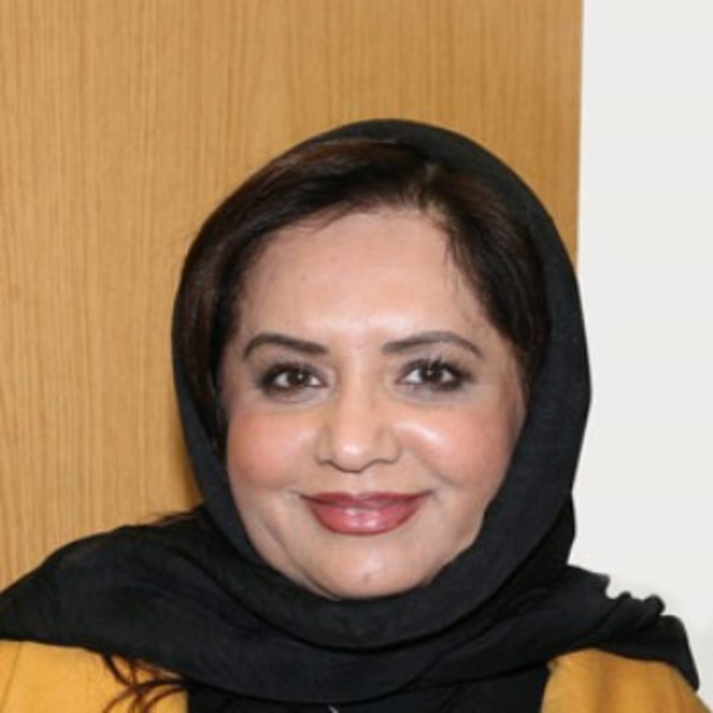 أمينة الجاسم في احدى عروضها