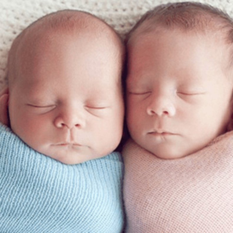 هل توجد أدوية تساعد على الحمل بتوأم 