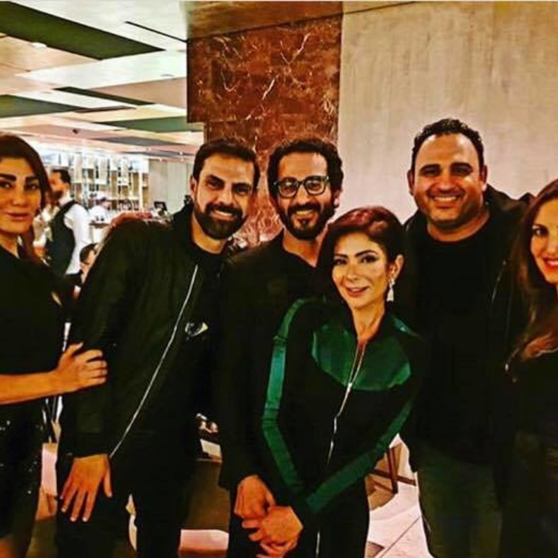 حماقي يحتفل بألبومه الجديد