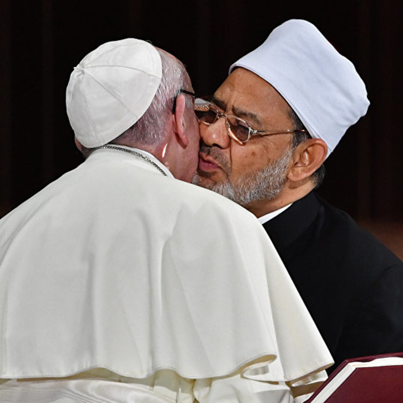 بابا الفاتيكان مع شيخ الأزهر في الإمارات 