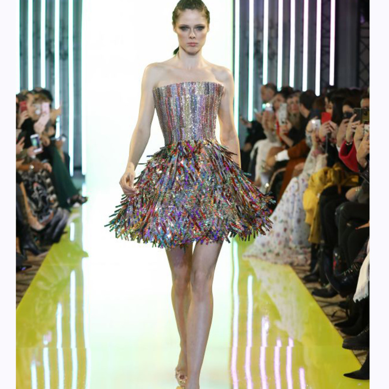 فستان اسود قصير من رالف اند روسو