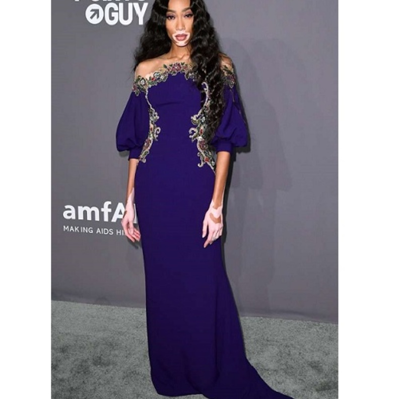 العارضة ويني هارلو في أحدث إطلالاتها في نيويورك