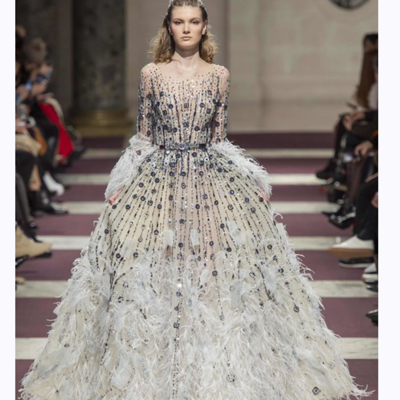 فساتين خطوبة راقية يمكنها ان تقومي العروس المحجبة بتعديل القماش من مجموعة زهير مراد لربيع 2019