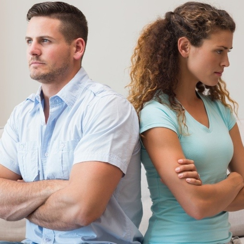 أشهر العبارات التي تدمر العلاقة الزوجية ببطء