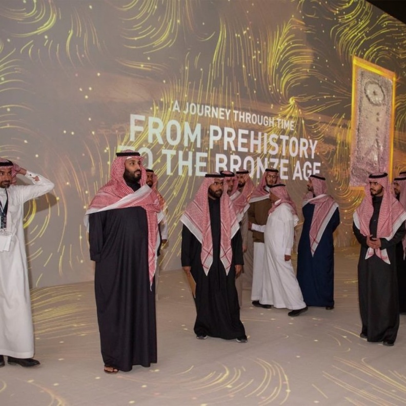 ولي العهد اثناء تدشين رؤية العلا 