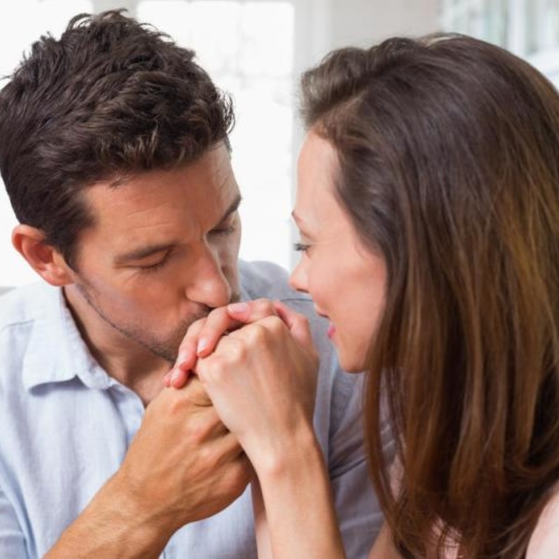 أهم صفات الشريك الذكي عاطفيا 