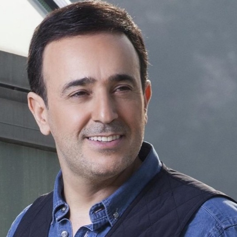 صابر الرباعي يهدي جمهوره "اين اذهب"